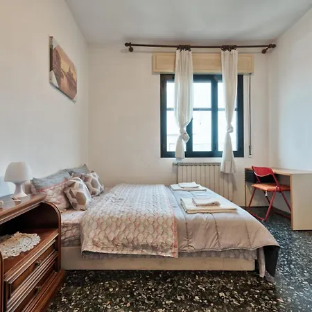 Easy Old City Apt Venice Exterior photo